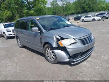  Salvage Chrysler Town & Country