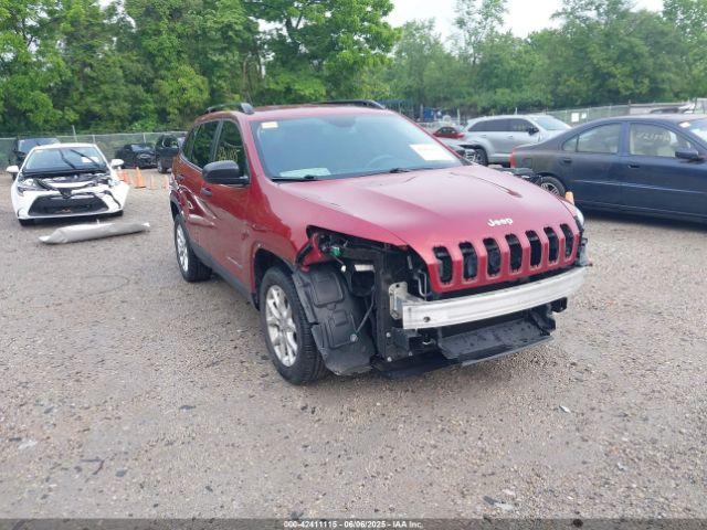  Salvage Jeep Cherokee