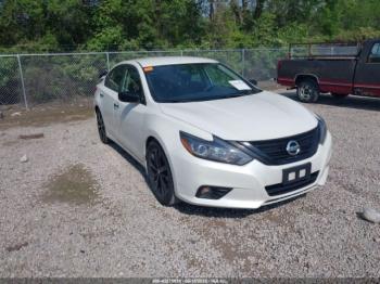  Salvage Nissan Altima