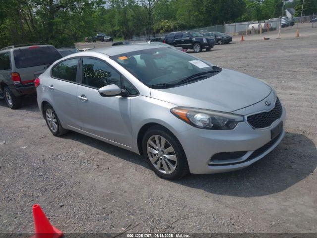  Salvage Kia Forte