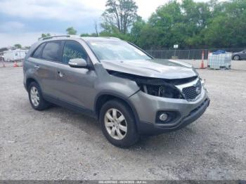  Salvage Kia Sorento