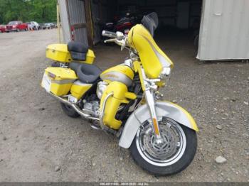  Salvage Harley-Davidson Flhtcse2
