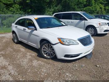  Salvage Chrysler 200