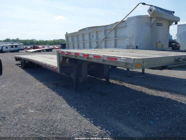  Salvage Reitnouer Trailer