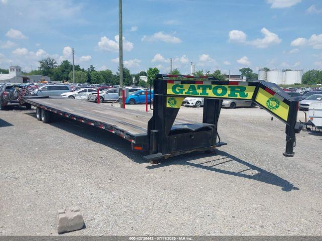  Salvage Gator 40  Gooseneck Trailer