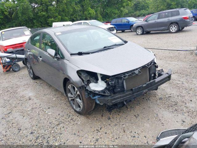  Salvage Kia Forte