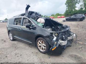  Salvage Chrysler Pacifica