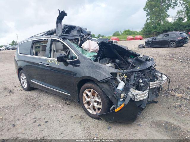  Salvage Chrysler Pacifica