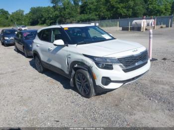  Salvage Kia Seltos
