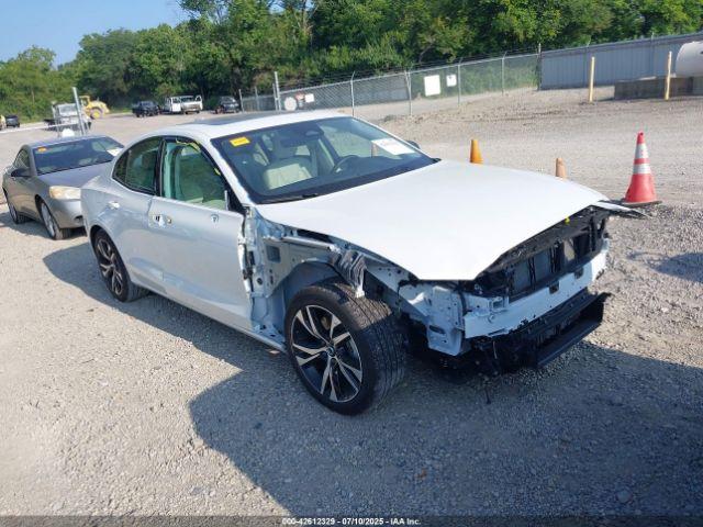  Salvage Volvo S60