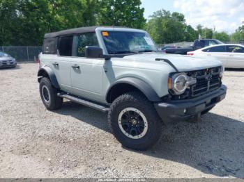  Salvage Ford Bronco