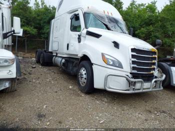 Salvage Freightliner Cascadia 126