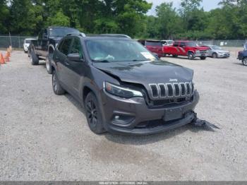  Salvage Jeep Cherokee