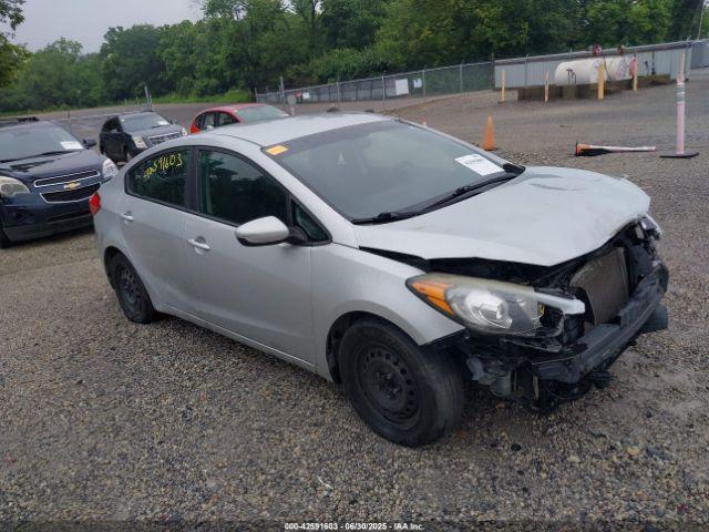  Salvage Kia Forte