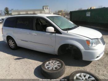  Salvage Chrysler Town & Country