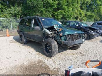 Salvage Jeep Grand Cherokee