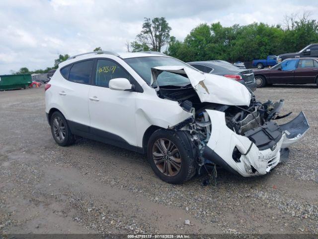  Salvage Hyundai TUCSON