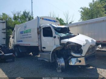  Salvage Peterbilt 537