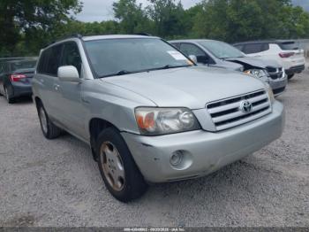 Salvage Toyota Highlander