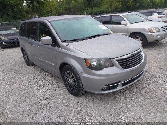  Salvage Chrysler Town & Country