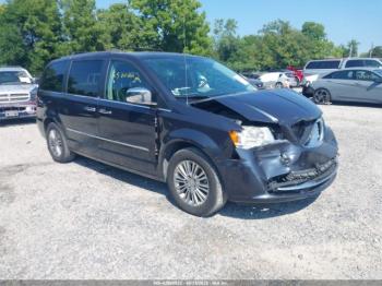  Salvage Chrysler Town & Country