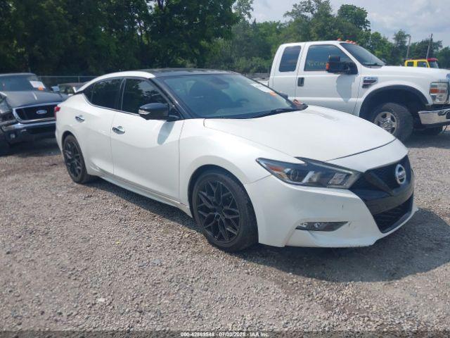  Salvage Nissan Maxima