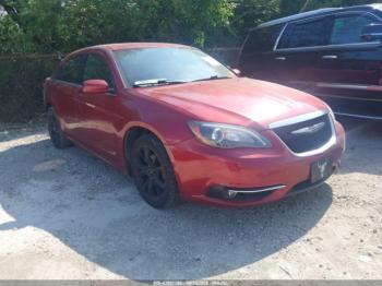  Salvage Chrysler 200