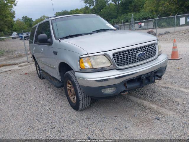  Salvage Ford Expedition