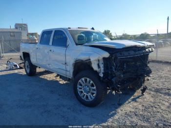  Salvage Chevrolet Silverado 2500