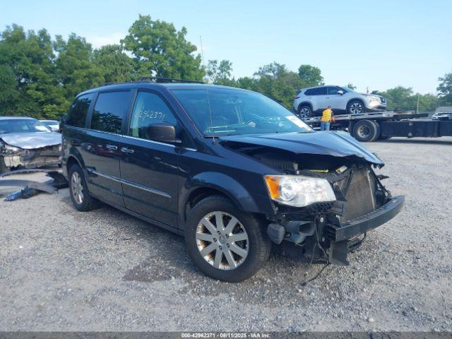  Salvage Chrysler Town & Country