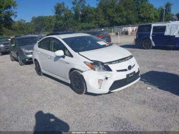 Salvage Toyota Prius