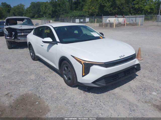  Salvage Kia K4