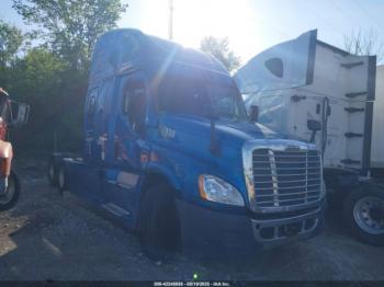  Salvage Freightliner Cascadia 125