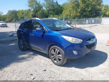  Salvage Hyundai TUCSON