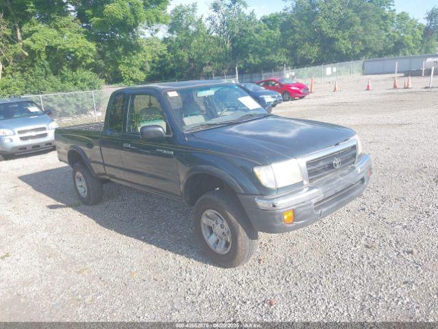  Salvage Toyota Tacoma