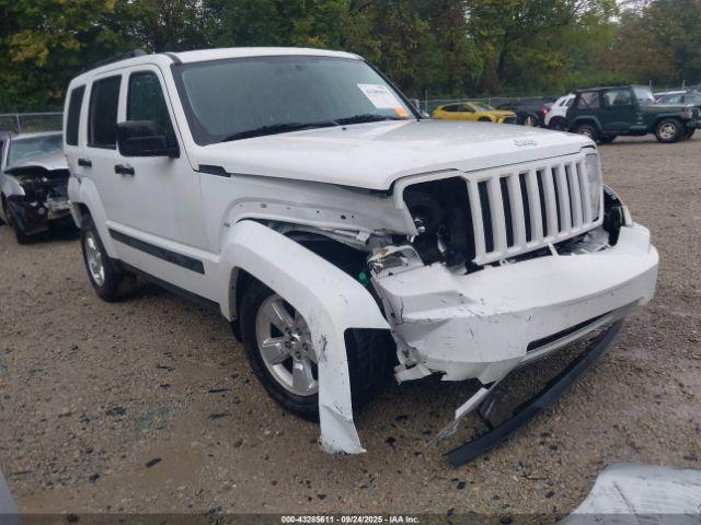  Salvage Jeep Liberty
