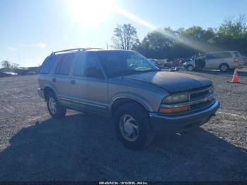  Salvage Chevrolet Blazer