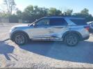 Ford Explorer Active Image 3