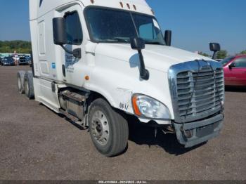 Salvage Freightliner Cascadia 125
