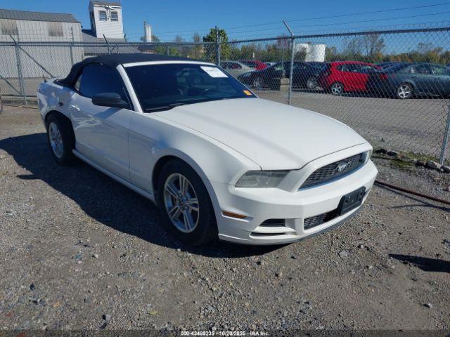  Salvage Ford Mustang