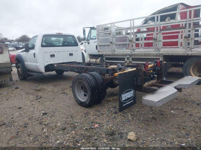 Ford F-450 Xl Image 13