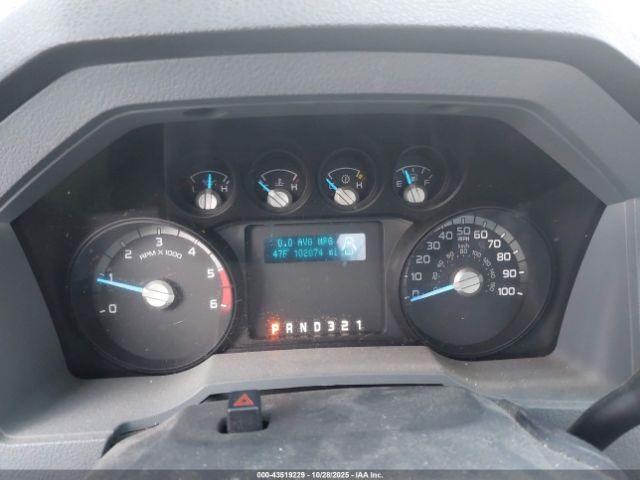 Ford F-450 Xl Image 9