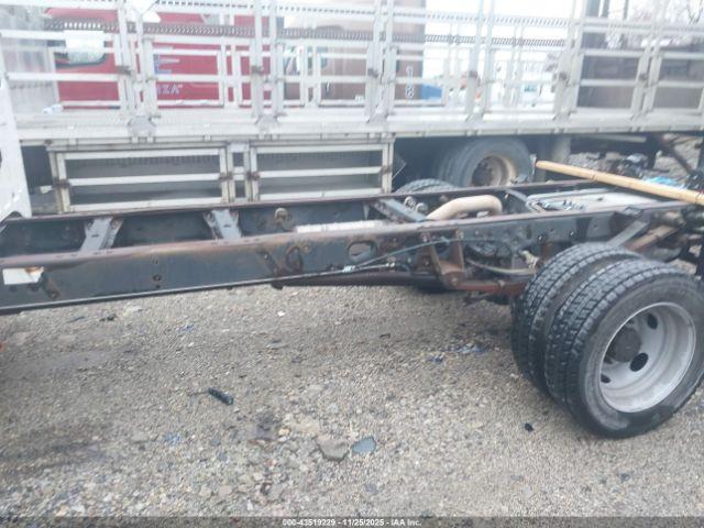 Ford F-450 Xl Image 6