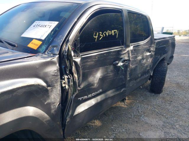 Toyota Tacoma Trd Sport Image 18