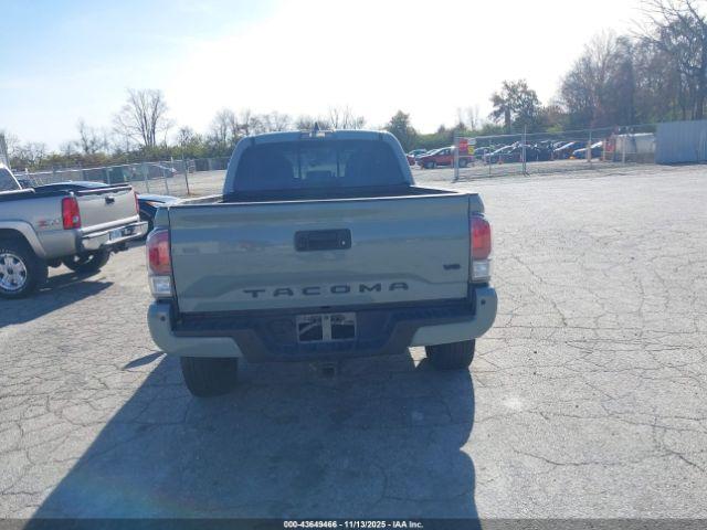 Toyota Tacoma Trd Off Road Image 18