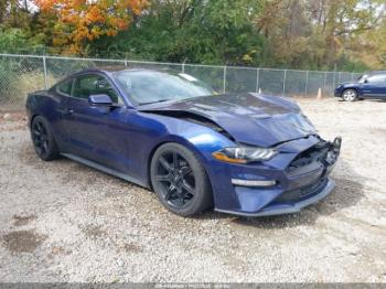  Salvage Ford Mustang