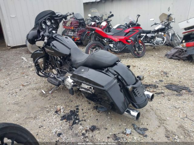 Harley-Davidson Flhx Street Glide Image 5