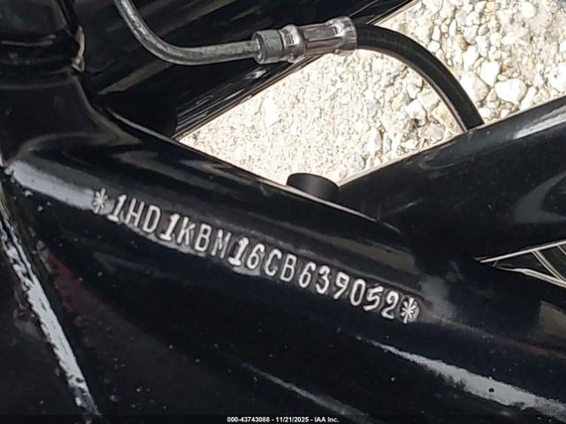 Harley-Davidson Flhx Street Glide Image 10