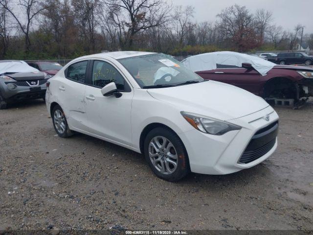  Salvage Toyota Yaris