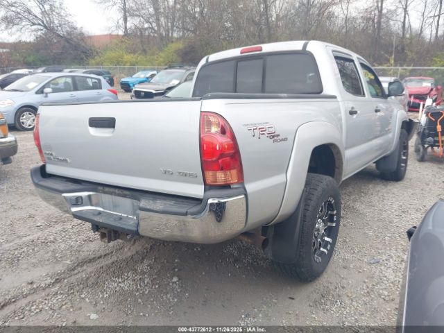 Toyota Tacoma Base V6 Image 9